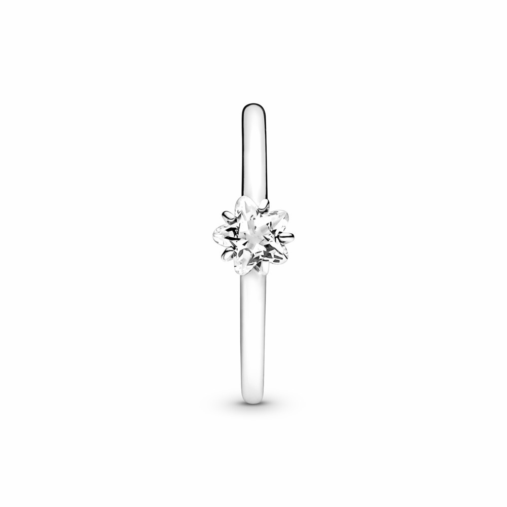 Star sterling silver ring with  clear cu