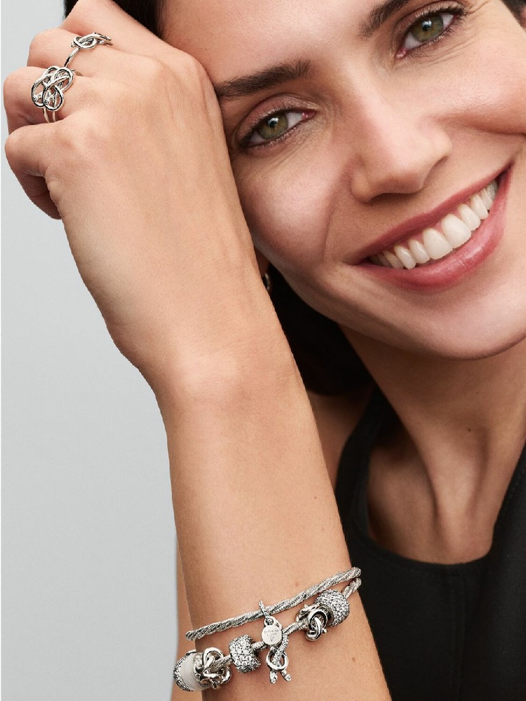 Charm Pandora Colgante Nudo Infinito y Pavé