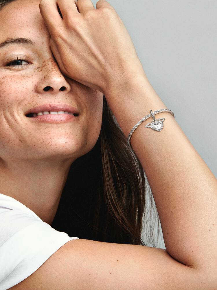 Charm Colgante Corazón y Alas de Ángel 798485C01